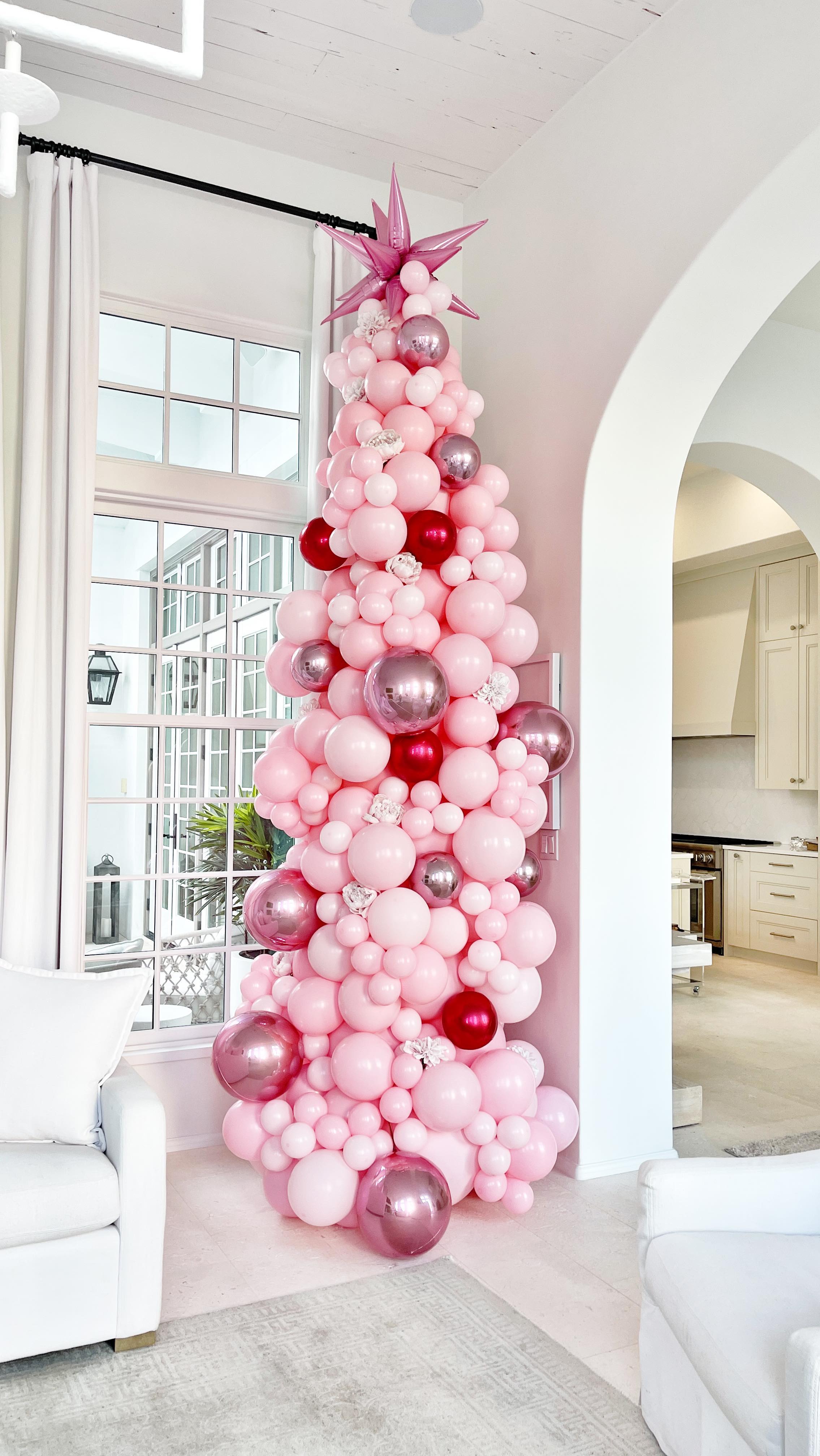 We are all about this PINK balloon Christmas tree for one of our favorite repeat customers!  We 💗 You! 

#alysbeach #alysbeachfl #balloontree #balloonchristmastree #balloonart #balloonstylist #balloondecor #christmastree #pinkchristmastree #pinkchristmas #balloonreel #shortvideo #reel