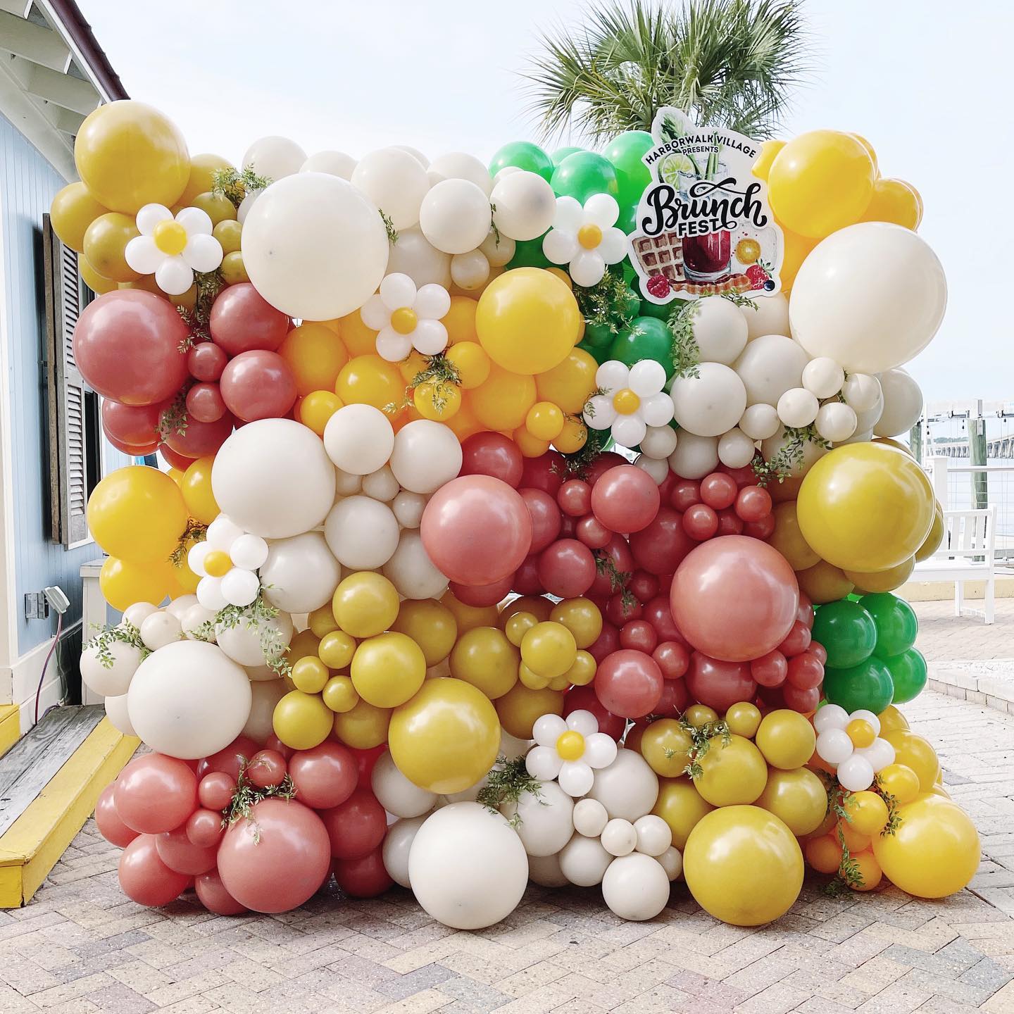 Brunch should be mandatory on Sunday right? The brunch fest at @hwvdestin is a great excuse to try new flavors from our local restaurants so make plans to attend this fun event in 2023!

#balloonwall #balloonbackdrop #balloondecor #ballooninstallation #ballooninspiration #balloonstylist #destinballoons #fallballoons #destin #destinevents #destinflorida #photobackdrop #selfiesunday
